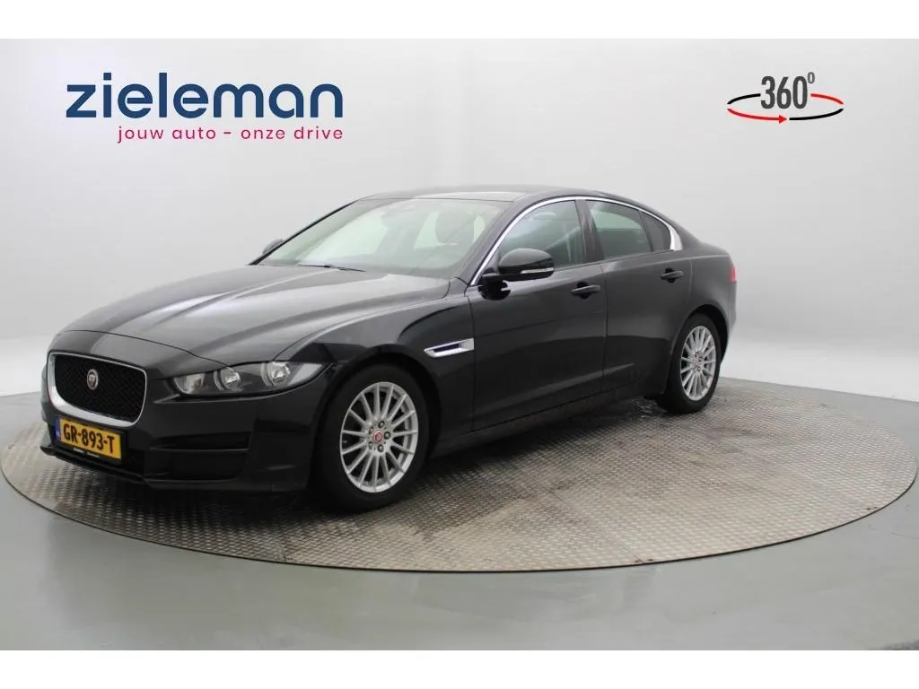 Jaguar XE 2.0D E-Performance Automaat Image 1